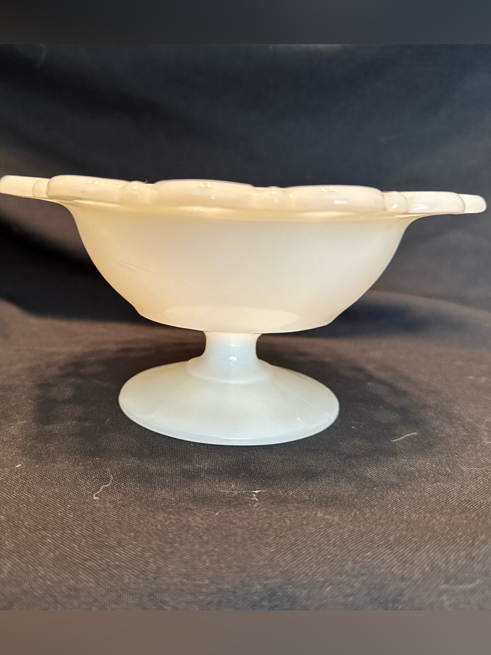 Vintage Anchor Hocking Old Colony
Milk Glass Compote Lace Edge